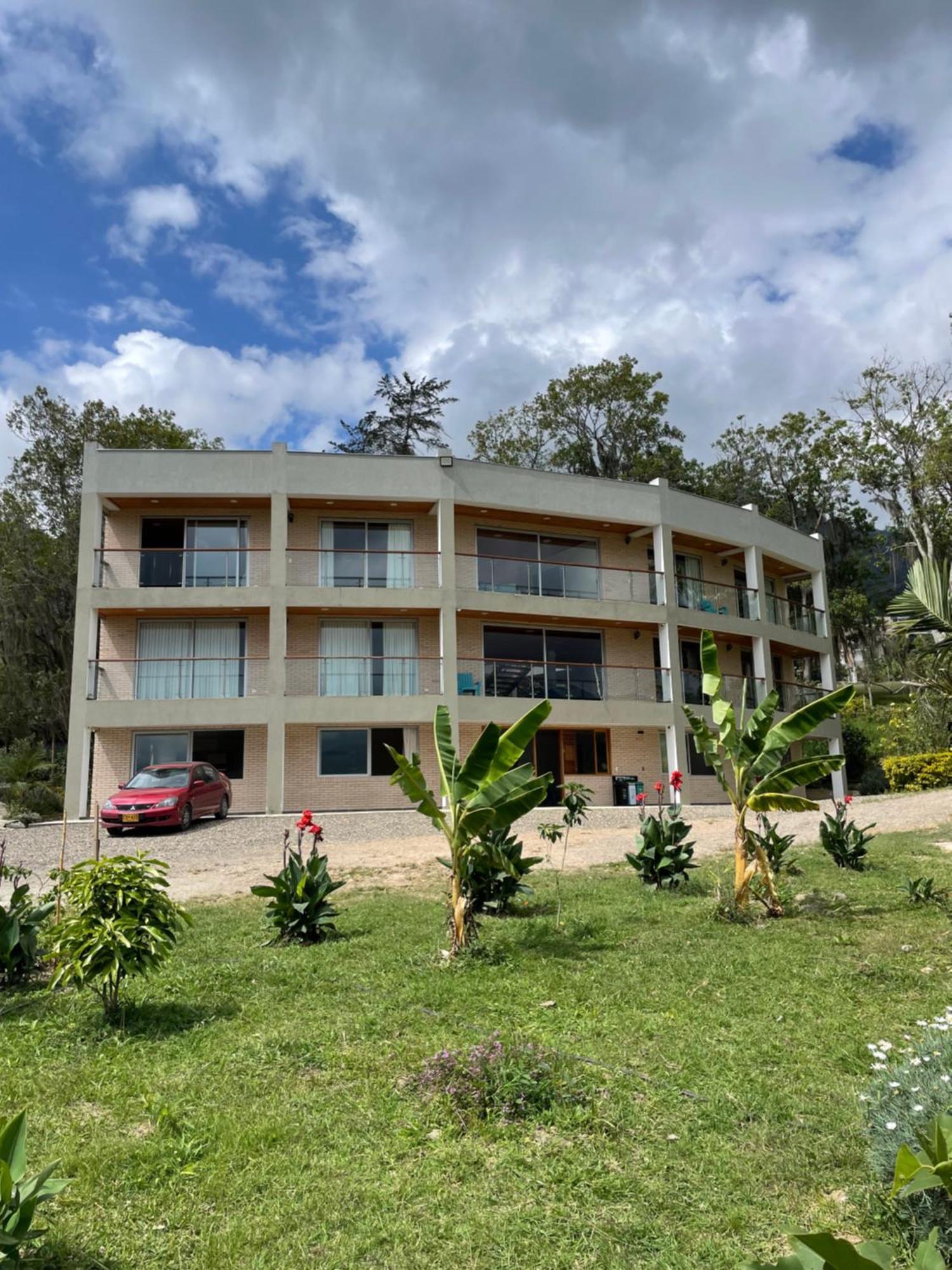 Cucuate Apartment *